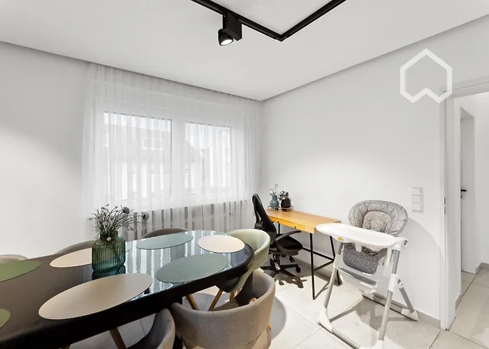Day Young Life 85qm Terrasse Lounge, Grill, Carport Appartement Neurenberg